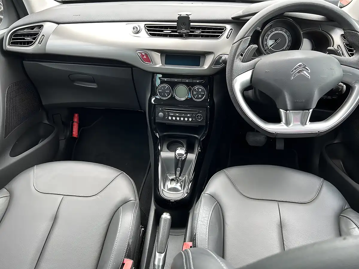 Used 2016 Citroen C3 Blue - Interior and Exterior details 12