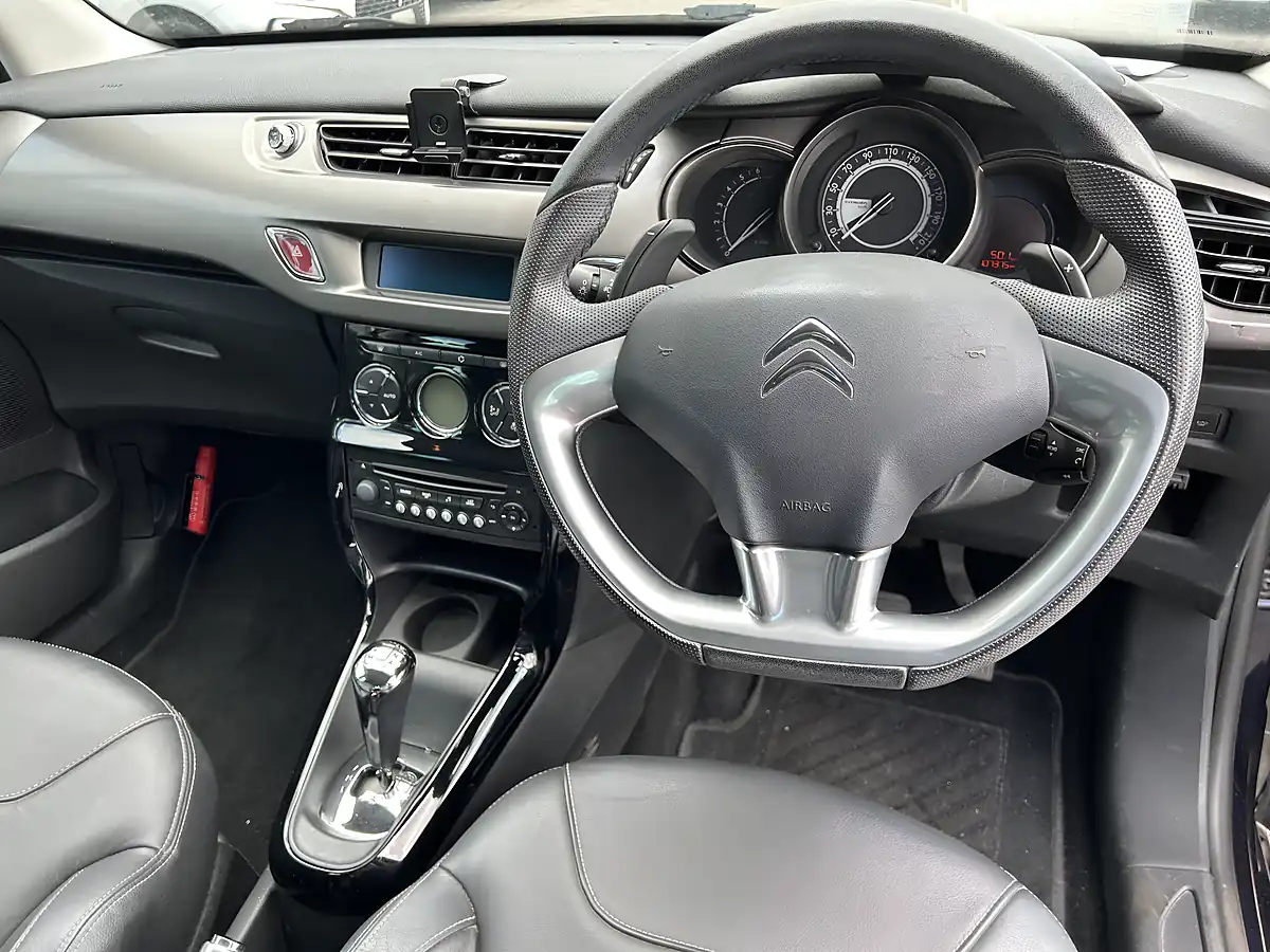 Used 2016 Citroen C3 Blue - Interior and Exterior details 8