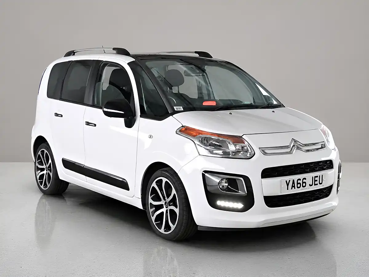 Used 2016 Citroen C3 Picasso Platinum Edition White - Front View