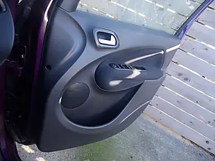Used 2016 Citroen C3 Picasso Platinum Karma Purple - Interior and Exterior details 16