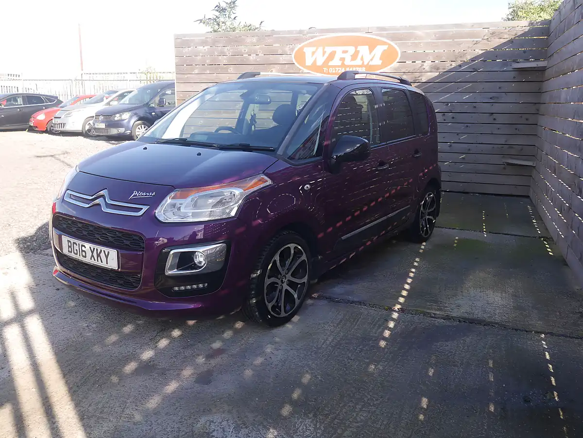 Used 2016 Citroen C3 Picasso Platinum Karma Purple - Interior and Exterior details 5