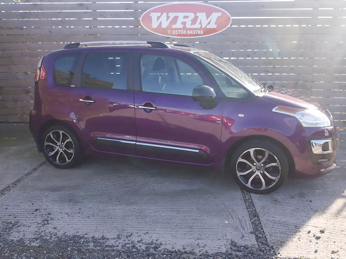 Used 2016 Citroen C3 Picasso Platinum Karma Purple - Interior and Exterior details 6