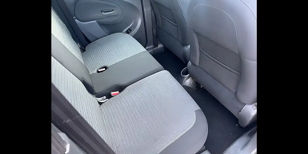 Used 2016 Citroen C3 Picasso Platinum Picasso Purple - Interior and Exterior details 12