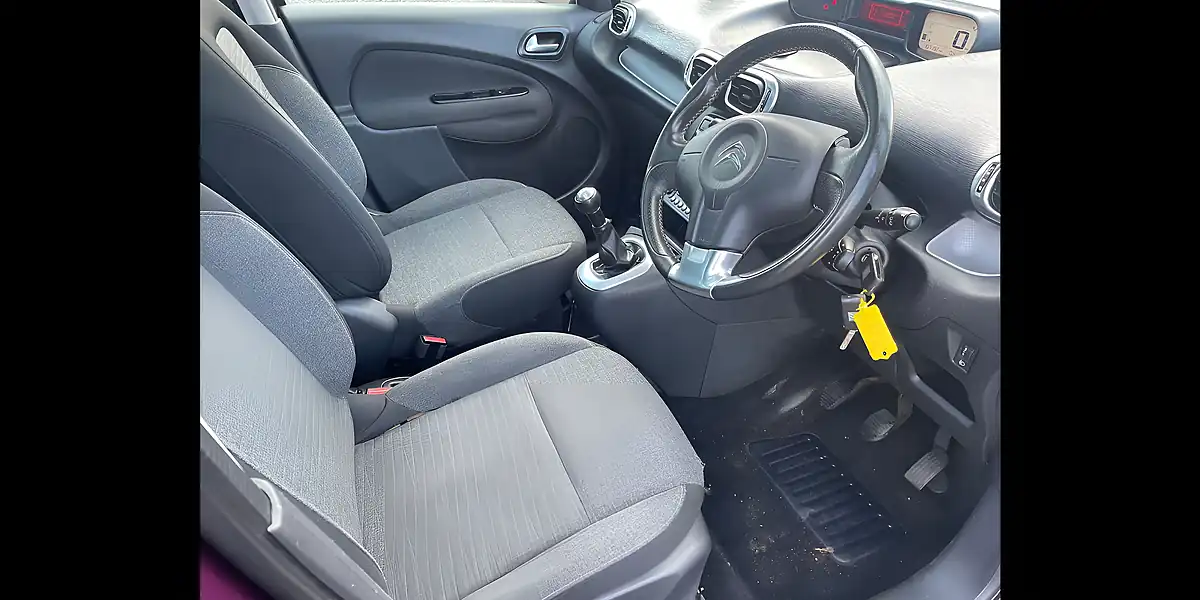 Used 2016 Citroen C3 Picasso Platinum Picasso Purple - Interior and Exterior details 13