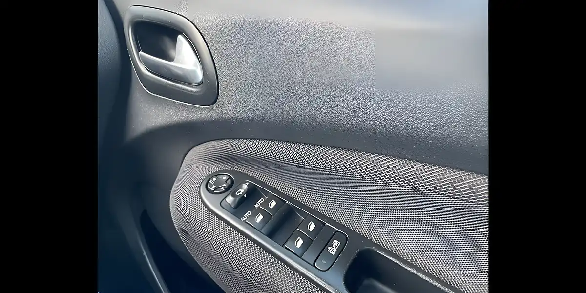 Used 2016 Citroen C3 Picasso Platinum Picasso Purple - Interior and Exterior details 18