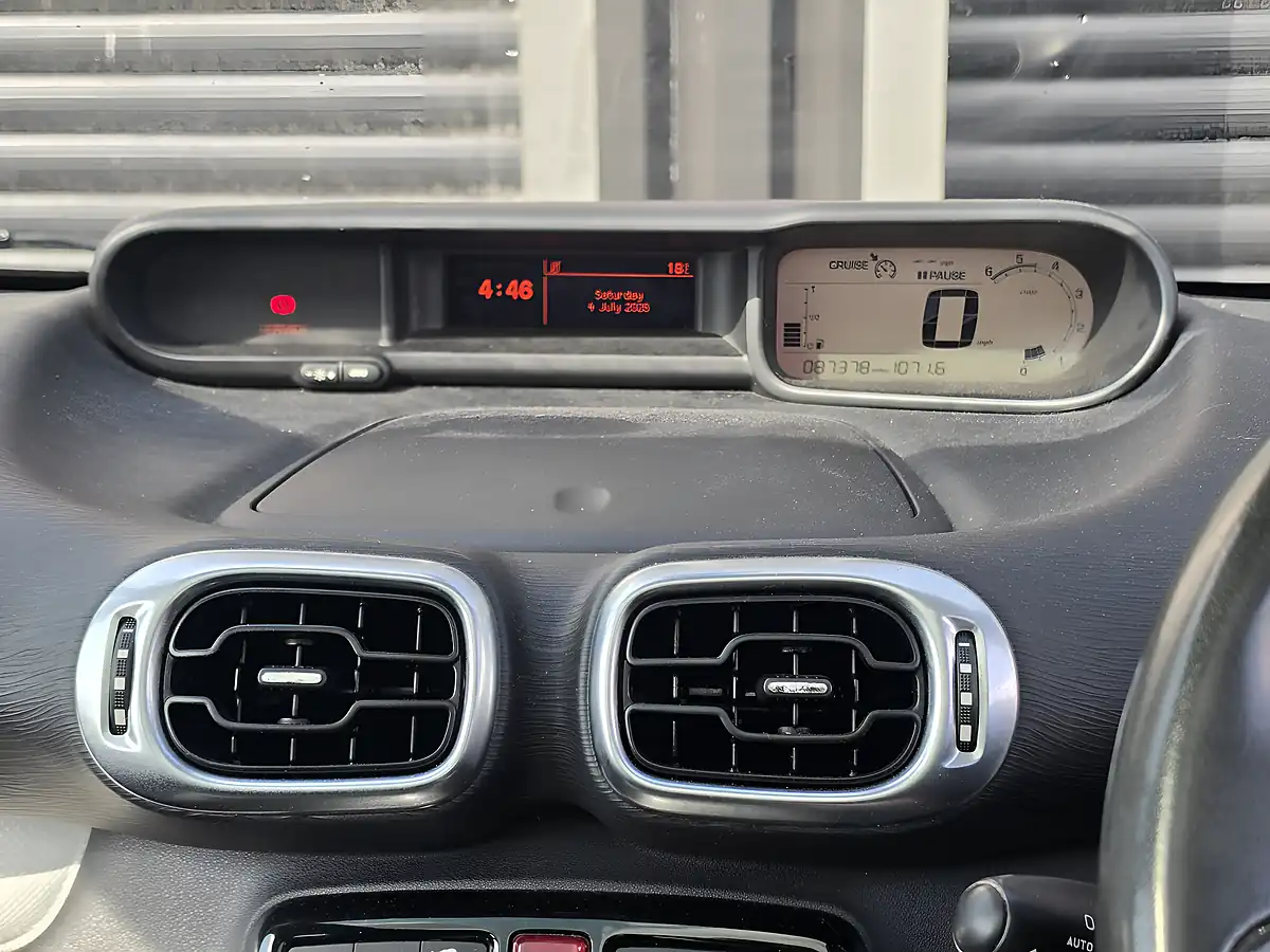 Used 2016 Citroen C3 Picasso Platinum Purple - Interior and Exterior details 10