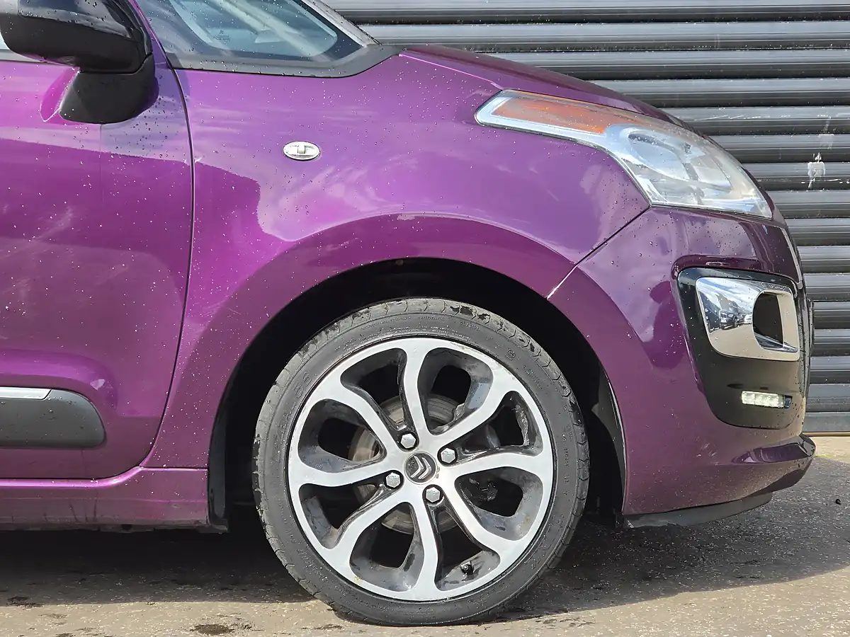 Used 2016 Citroen C3 Picasso Platinum Purple - Interior and Exterior details 7