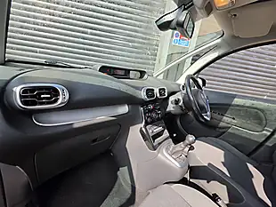 Used 2016 Citroen C3 Picasso Platinum Purple - Interior and Exterior details 9