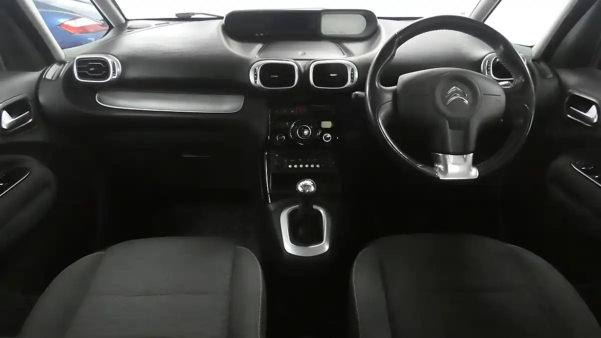 Used 2016 Citroen C3 Picasso Platinum Red - Interior and Exterior details 6