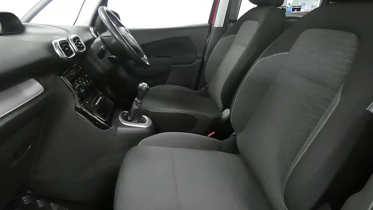 Used 2016 Citroen C3 Picasso Platinum Red - Interior and Exterior details 7