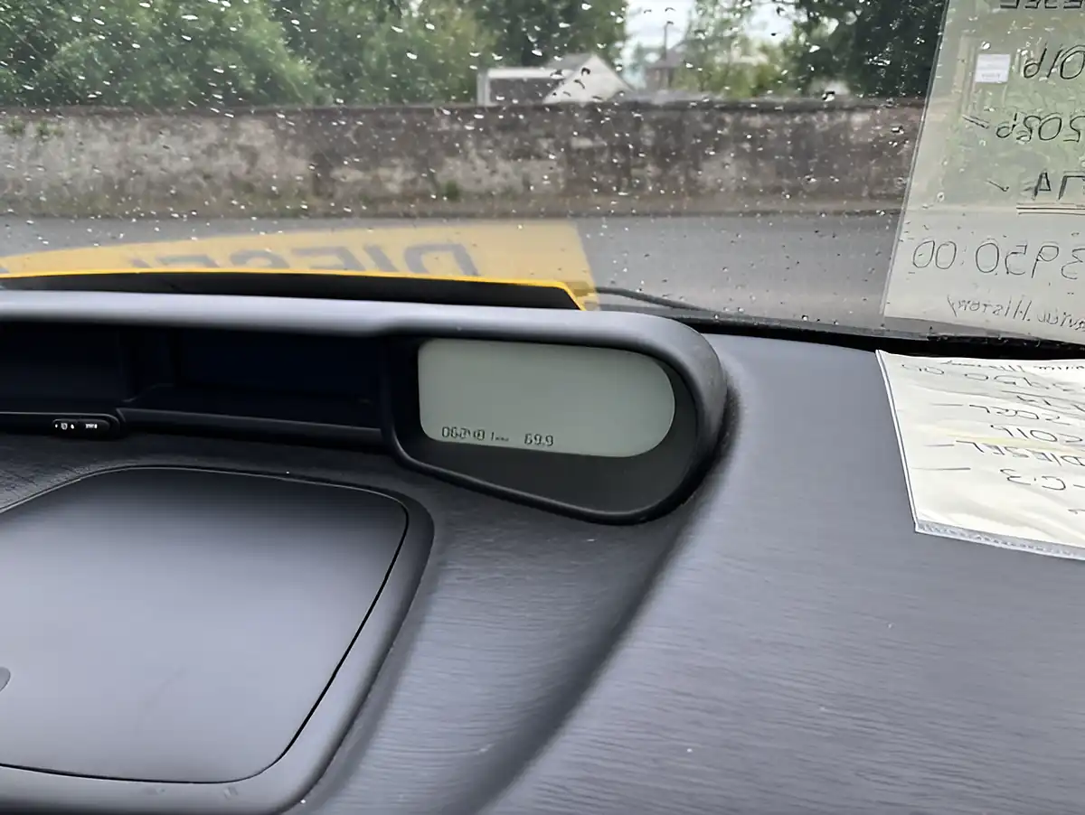Used 2016 Citroen C3 Picasso Purple - Interior and Exterior details 9