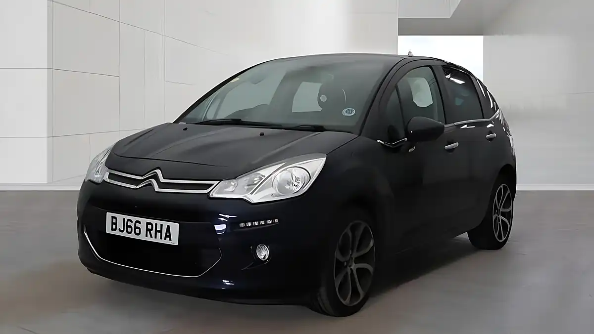 Used 2016 Citroen C3 Platinum Blue - Interior and Exterior details 3