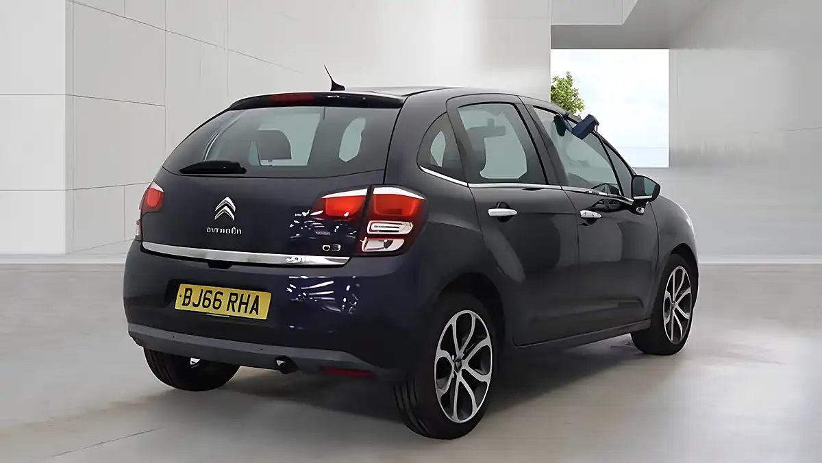 Used 2016 Citroen C3 Platinum Blue - Interior and Exterior details 8
