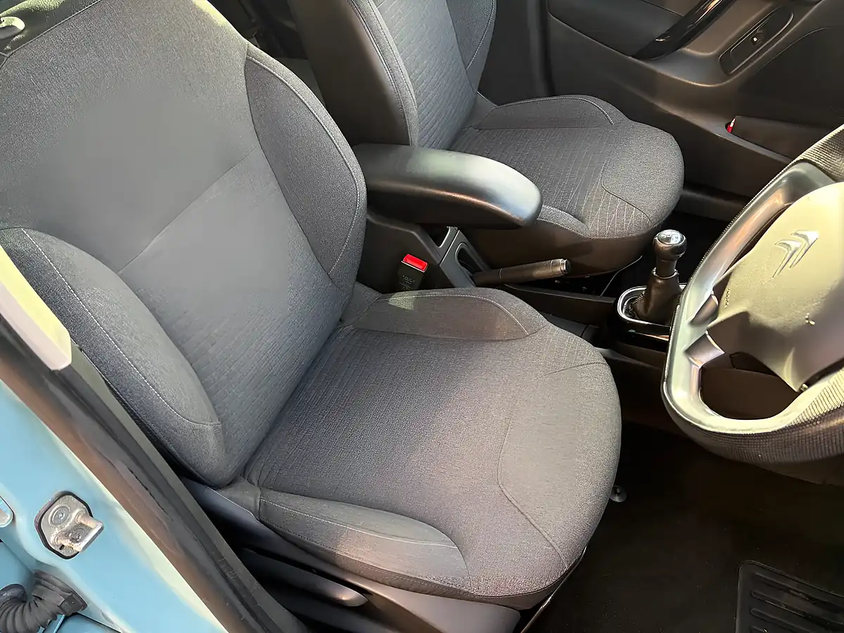 Used 2016 Citroen C3 Platinum Blue - Interior and Exterior details 10