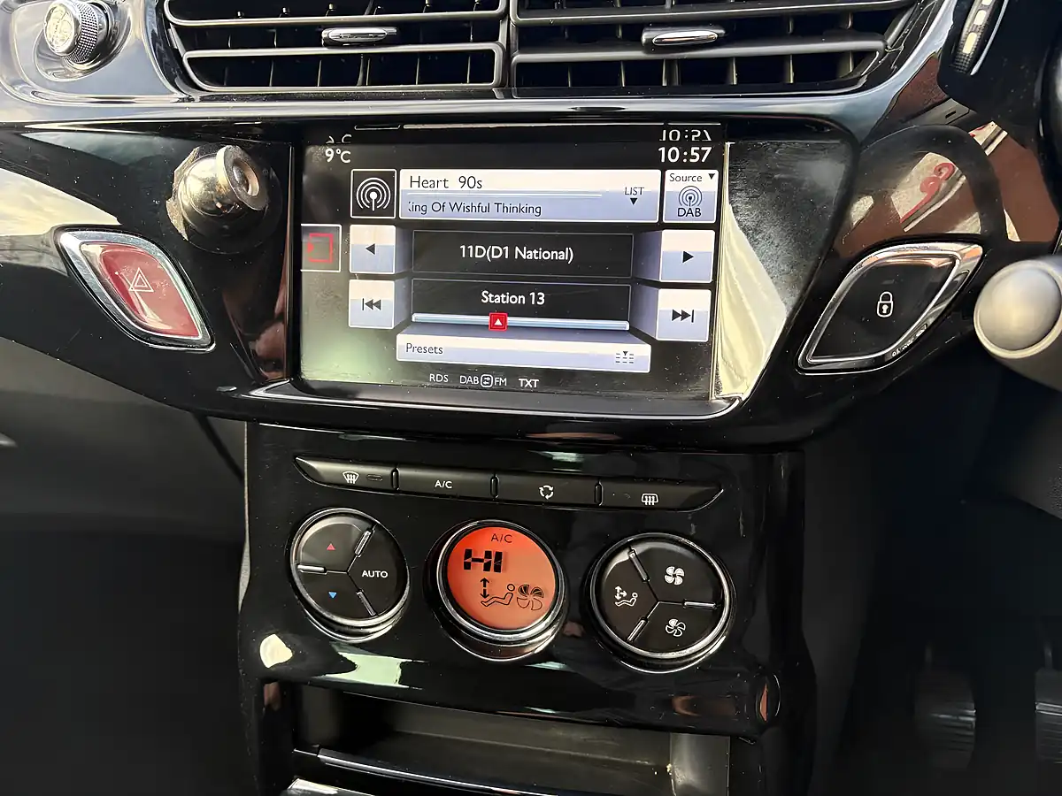 Used 2016 Citroen C3 Platinum Blue - Interior and Exterior details 15