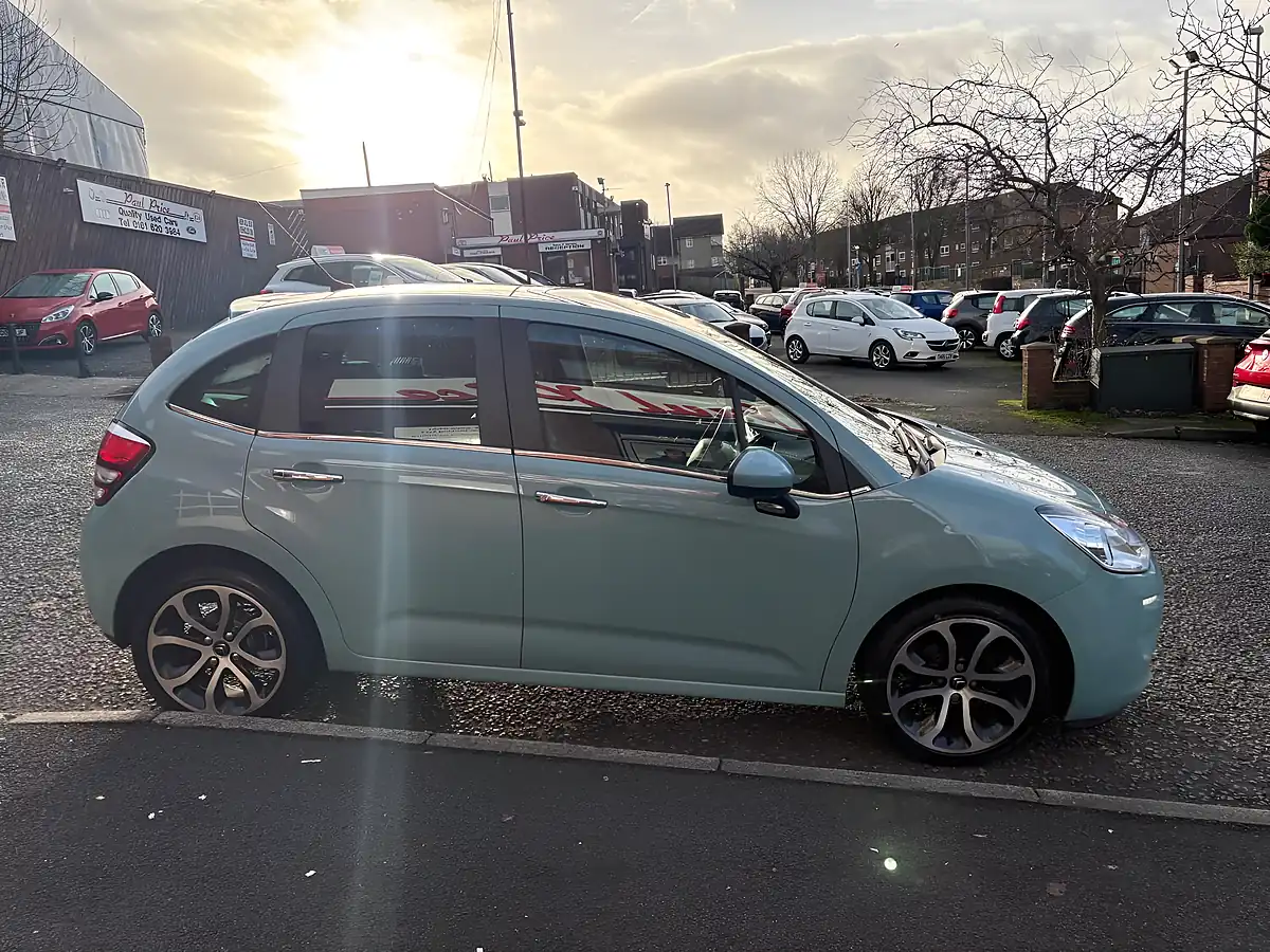 Used 2016 Citroen C3 Platinum Blue - Interior and Exterior details 2
