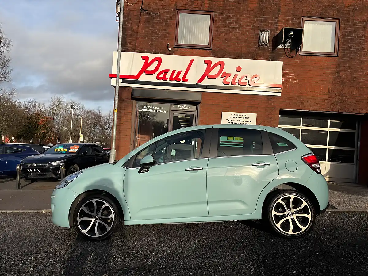 Used 2016 Citroen C3 Platinum Blue - Interior and Exterior details 6