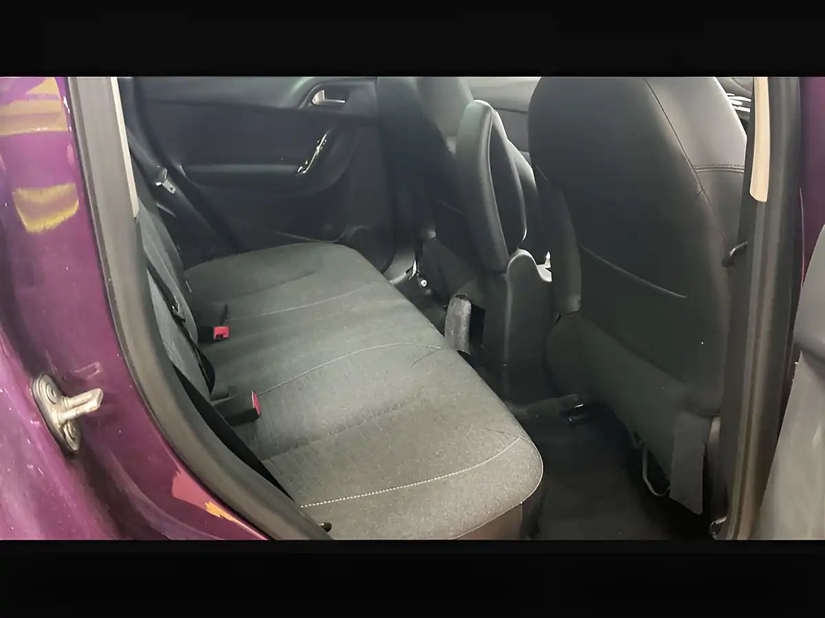 Used 2016 Citroen C3 Platinum Karma Purple - Interior and Exterior details 12