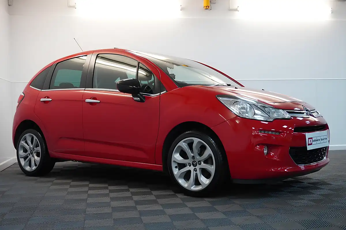 Used 2016 Citroen C3 Platinum Red - Interior and Exterior details 14