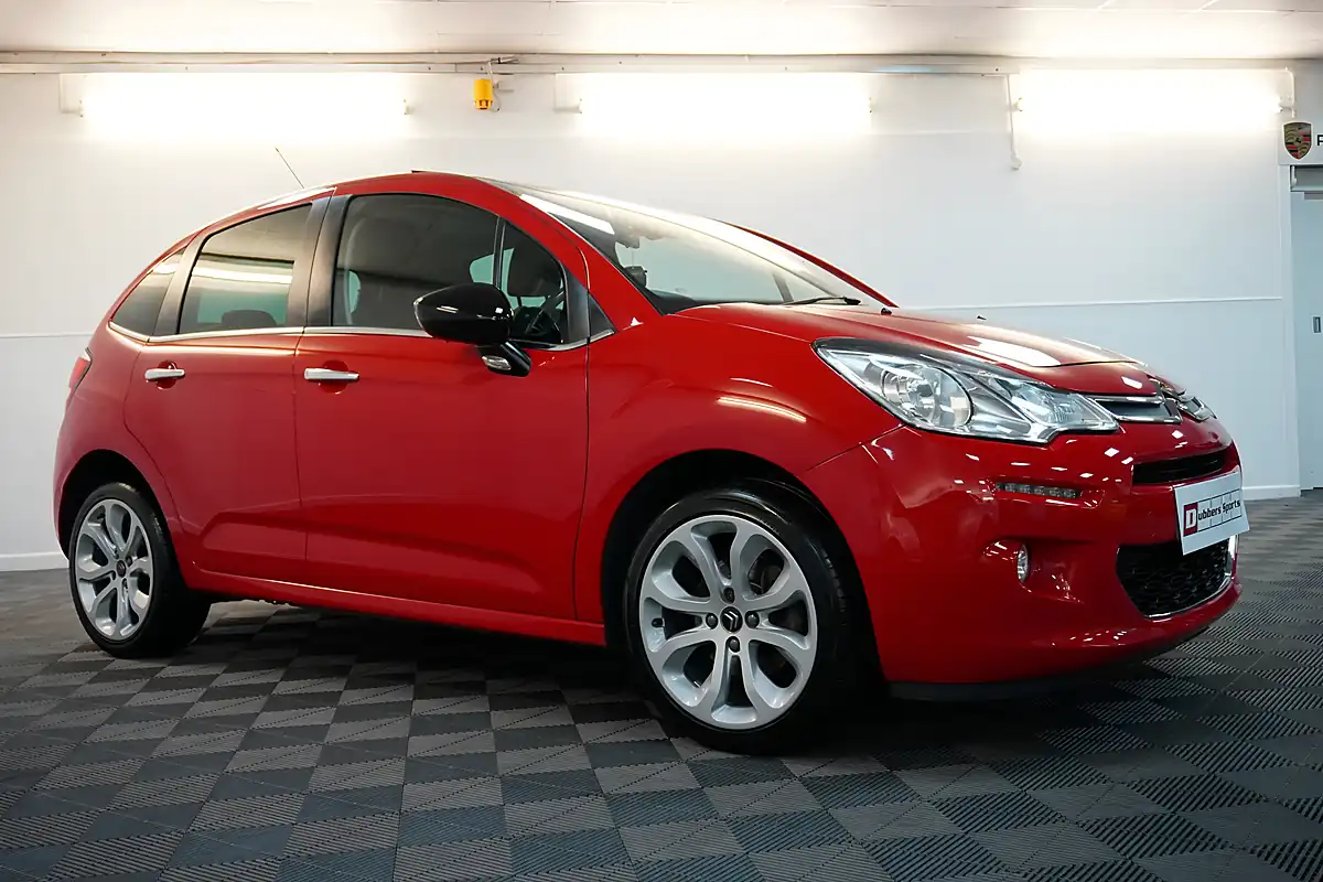 Used 2016 Citroen C3 Platinum Red - Interior and Exterior details 2