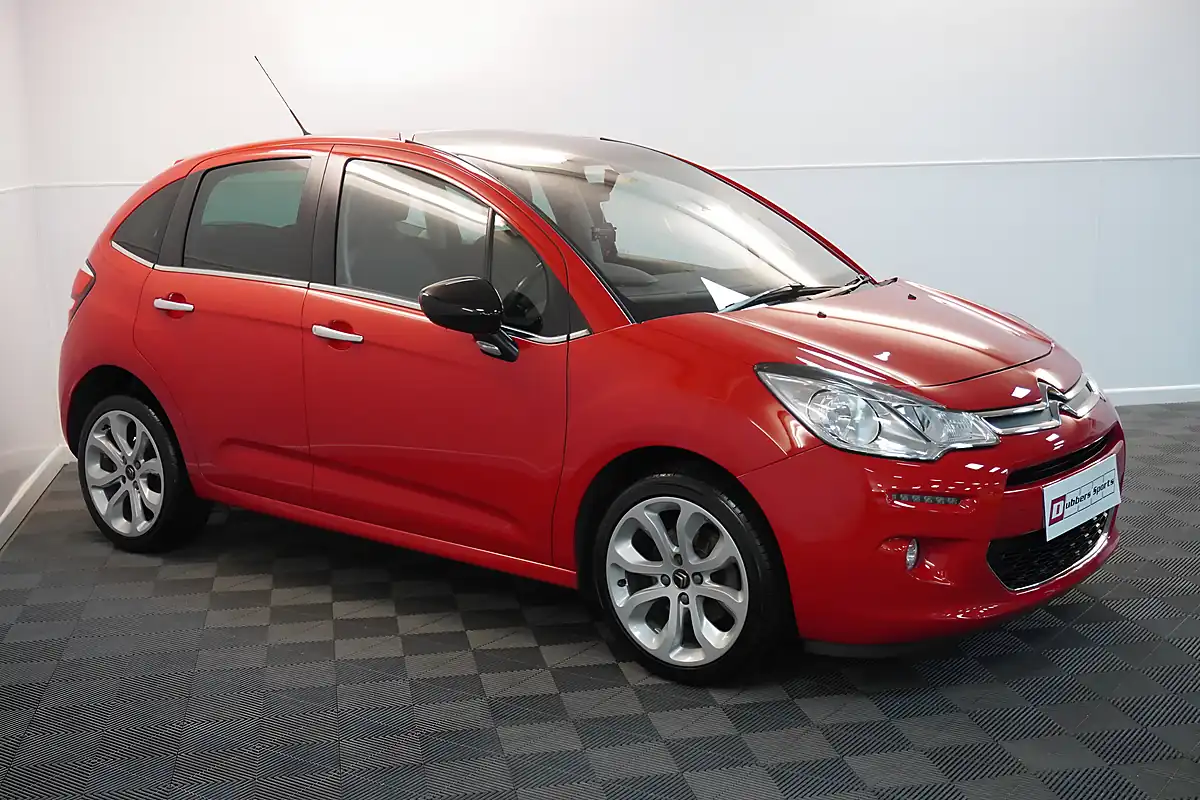 Used 2016 Citroen C3 Platinum Red - Interior and Exterior details 20