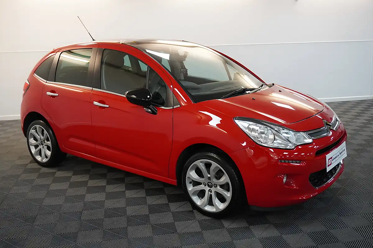 Used 2016 Citroen C3 Platinum Red - Interior and Exterior details 5
