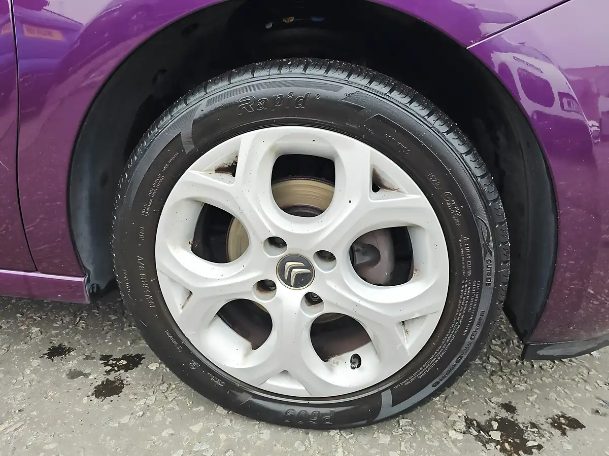 Used 2016 Citroen C3 Tech Edition Purple - Interior and Exterior details 20