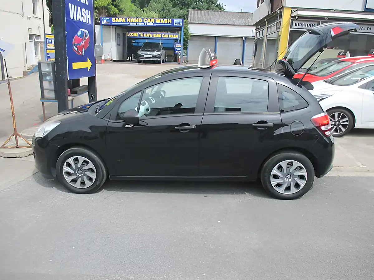 Used 2016 Citroen C3 Vt Black - Interior and Exterior details 4