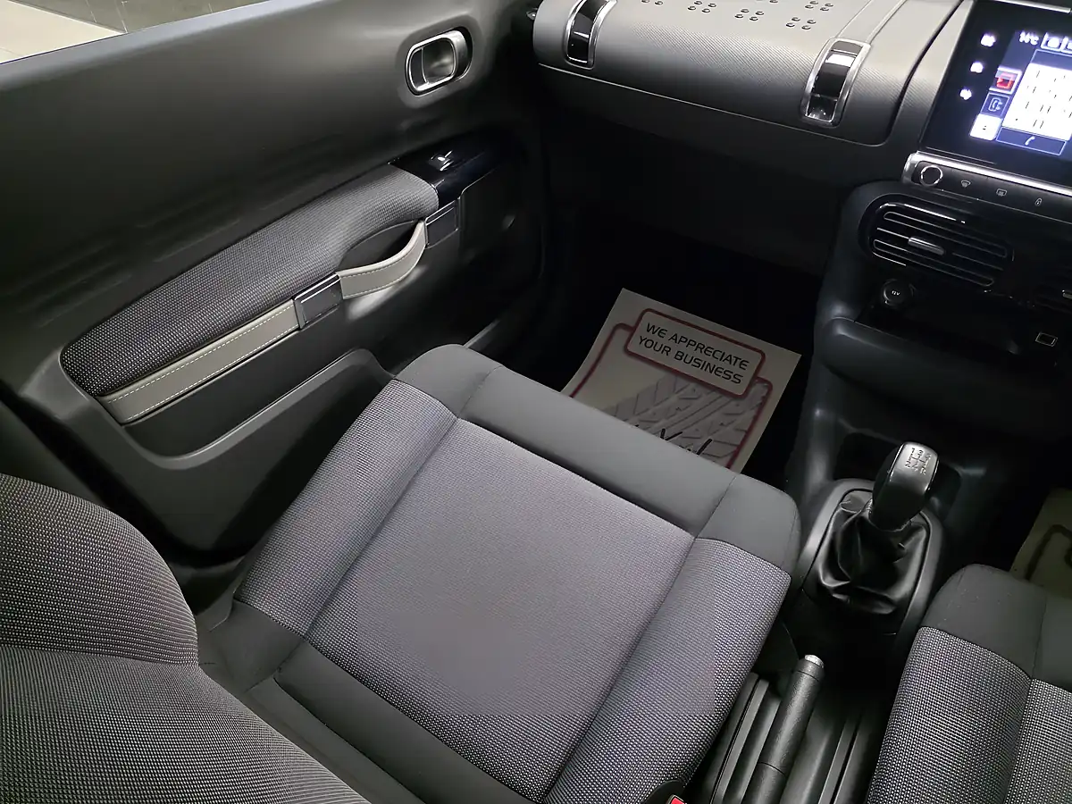 Used 2016 Citroen C4 Cactus Feel Black - Interior and Exterior details 17