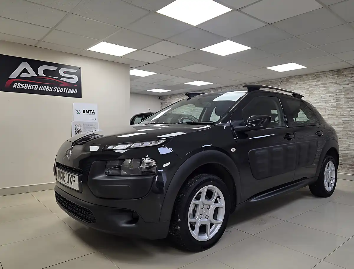 Used 2016 Citroen C4 Cactus Feel Black - Interior and Exterior details 2