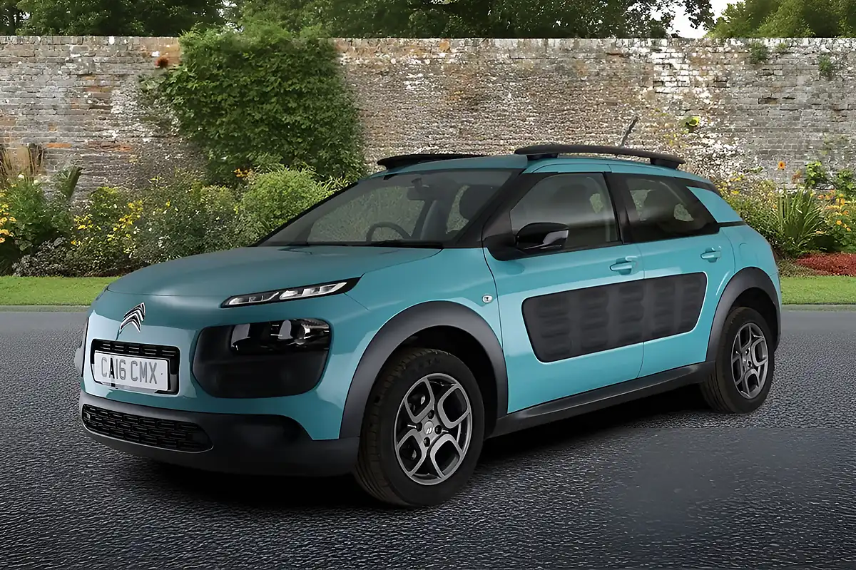 Used 2016 Citroen C4 Cactus Feel Blue - Interior and Exterior details 3