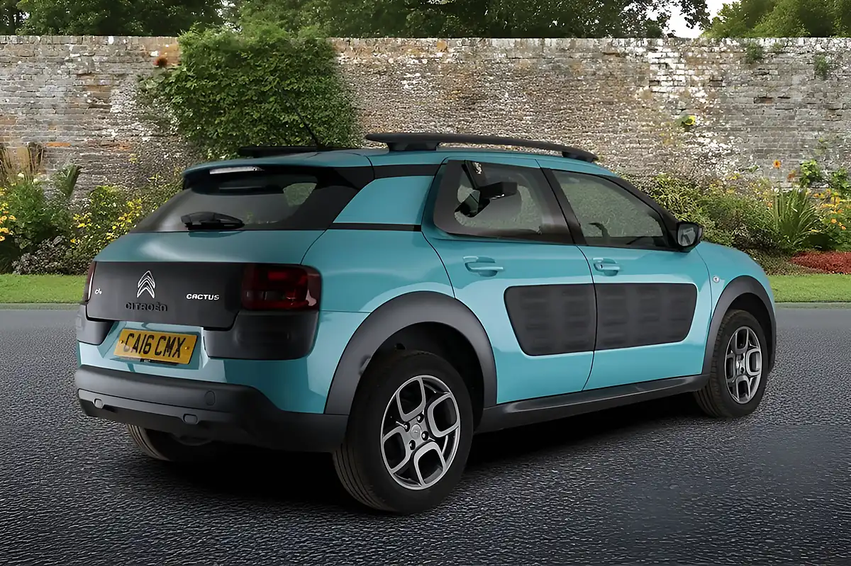 Used 2016 Citroen C4 Cactus Feel Blue - Interior and Exterior details 6