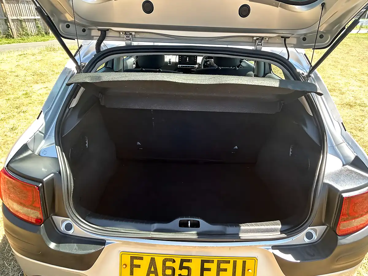 Used 2016 Citroen C4 Cactus Feel Silver - Interior and Exterior details 13
