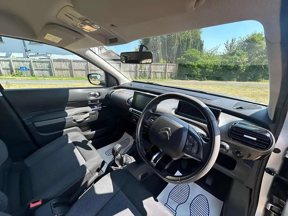 Used 2016 Citroen C4 Cactus Feel Silver - Interior and Exterior details 17