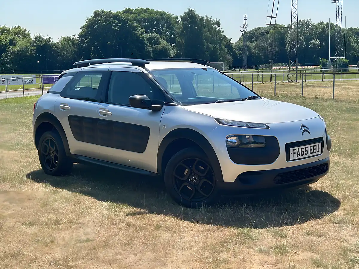 Used 2016 Citroen C4 Cactus Feel Silver - Interior and Exterior details 3