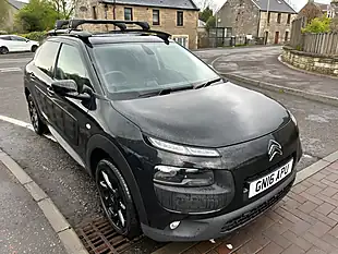 Used 2016 Citroen C4 Cactus Flair Black - Interior and Exterior details 4