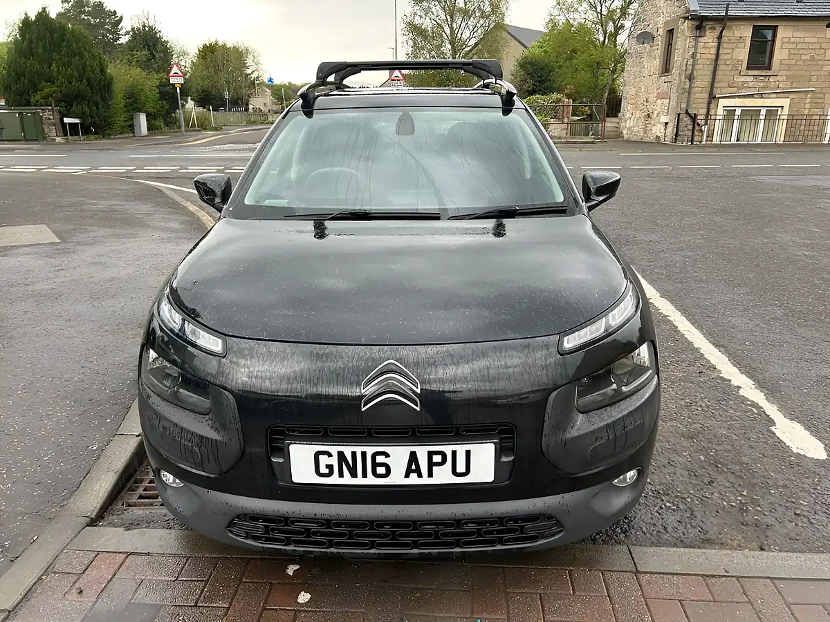 Used 2016 Citroen C4 Cactus Flair Black - Interior and Exterior details 6