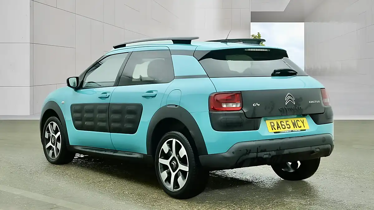 Used 2016 Citroen C4 Cactus Flair Blue - Interior and Exterior details 4