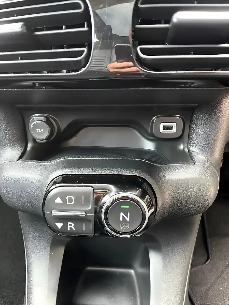 Used 2016 Citroen C4 Cactus Flair Edition Grey - Interior and Exterior details 15