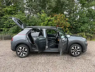 Used 2016 Citroen C4 Cactus Flair Edition Grey - Interior and Exterior details 8