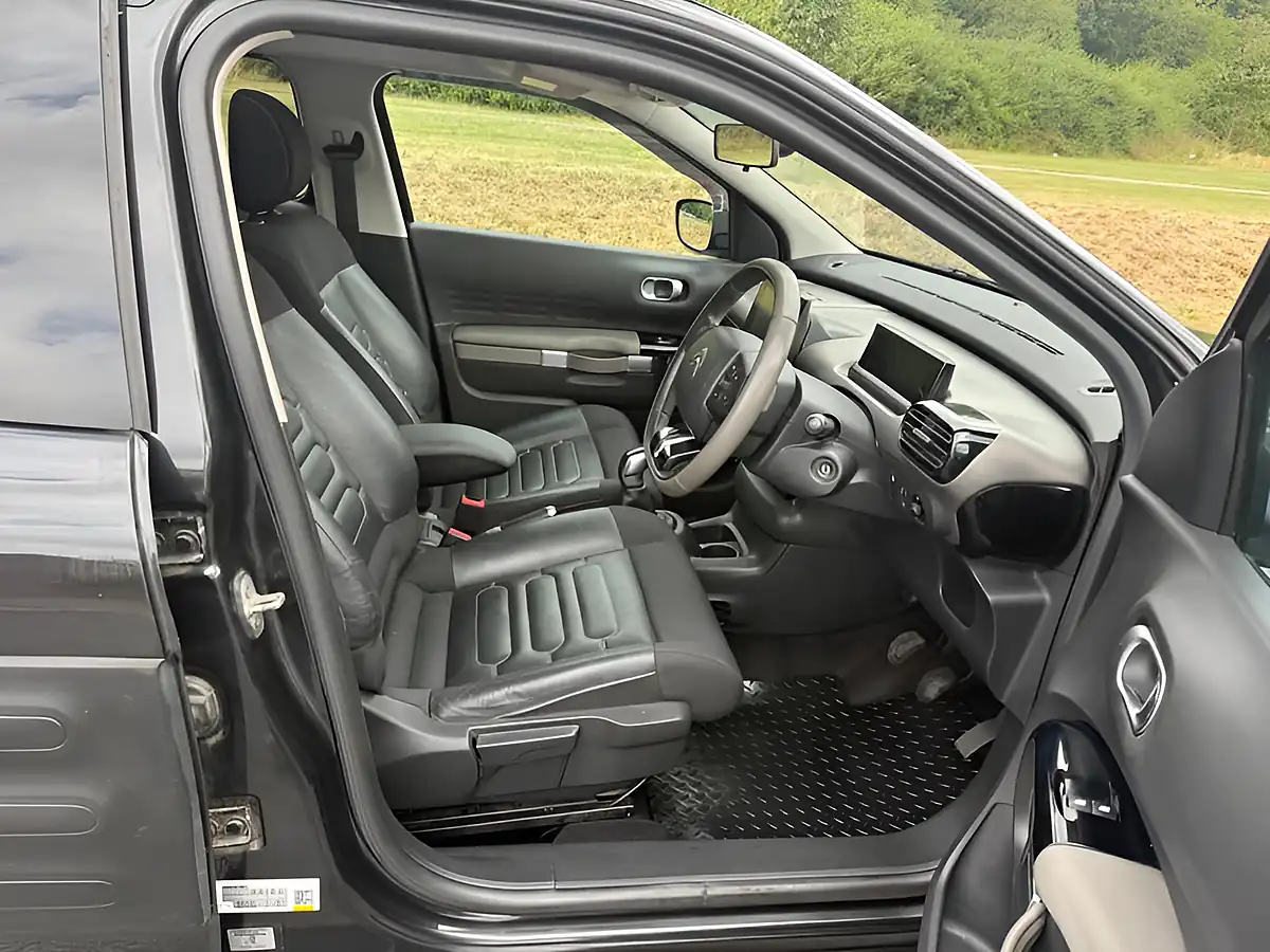Used 2016 Citroen C4 Cactus Flair Edition Obsidian Black - Interior and Exterior details 16