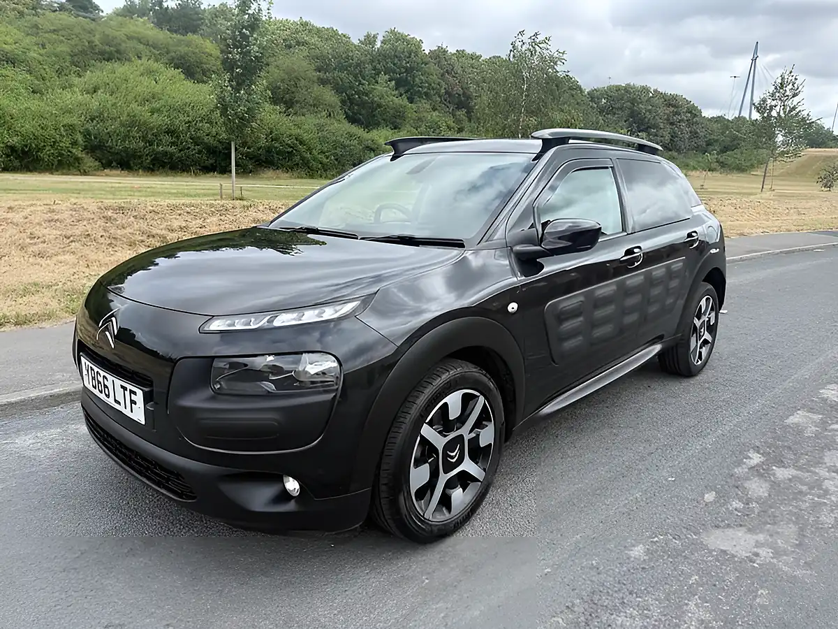 Used 2016 Citroen C4 Cactus Flair Edition Obsidian Black - Interior and Exterior details 5