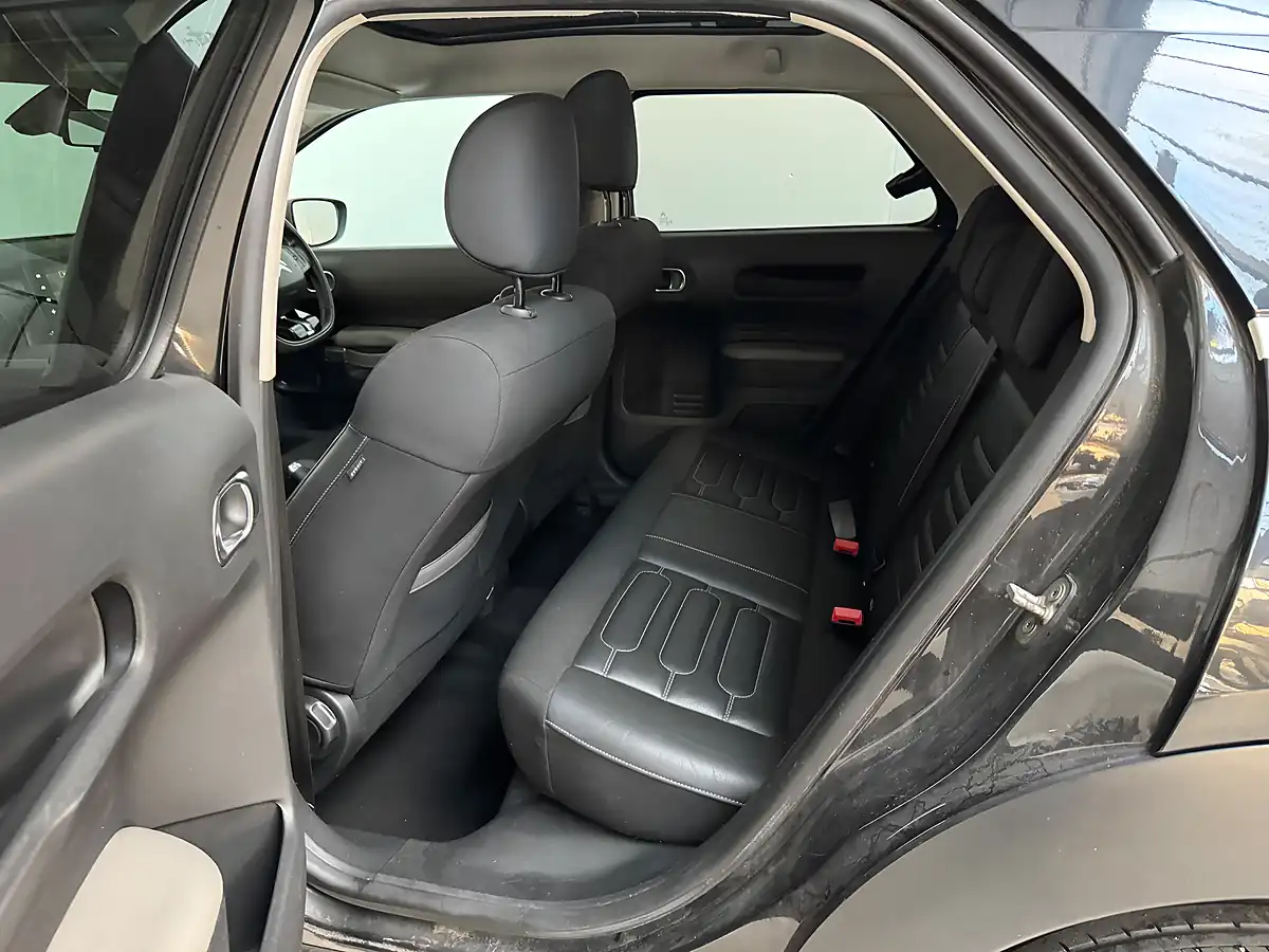 Used 2016 Citroen C4 Cactus Flair Edition Obsidian Black - Interior and Exterior details 10