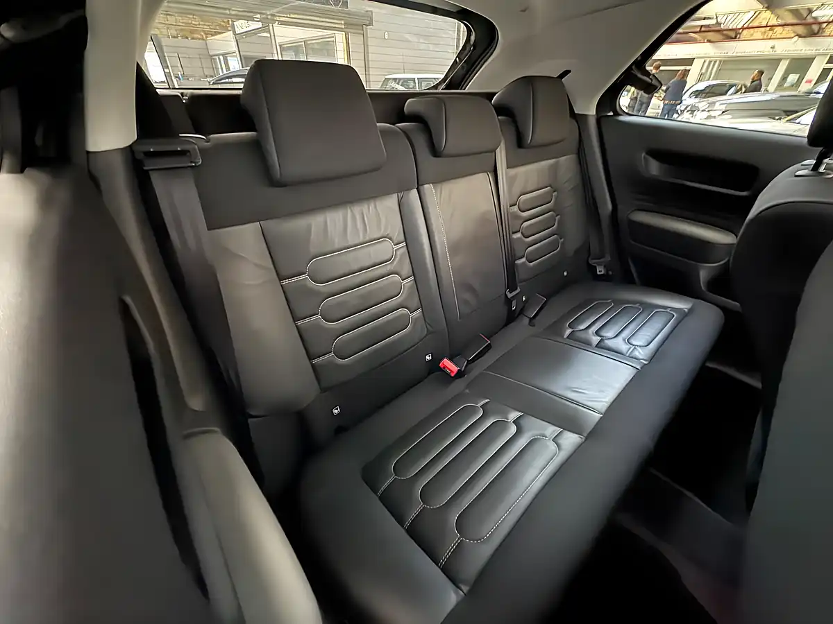 Used 2016 Citroen C4 Cactus Flair Edition Obsidian Black - Interior and Exterior details 11