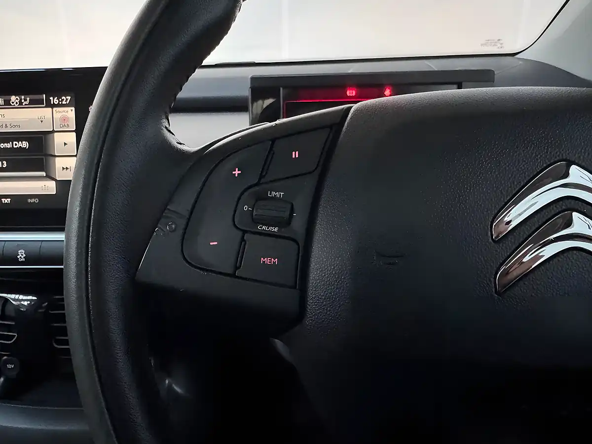 Used 2016 Citroen C4 Cactus Flair Edition Obsidian Black - Interior and Exterior details 17