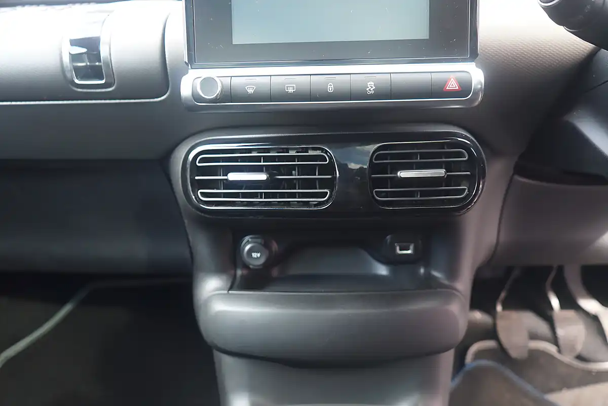 Used 2016 Citroen C4 Cactus Flair Edition Red - Interior and Exterior details 15