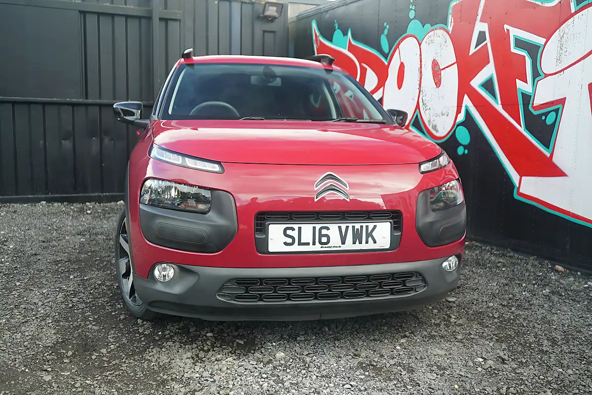 Used 2016 Citroen C4 Cactus Flair Edition Red - Interior and Exterior details 4