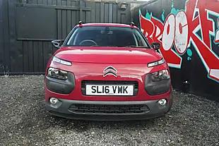 Used 2016 Citroen C4 Cactus Flair Edition Red - Interior and Exterior details 5