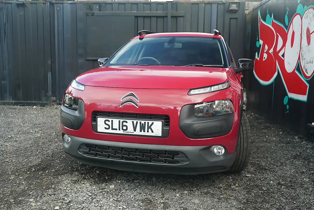 Used 2016 Citroen C4 Cactus Flair Edition Red - Interior and Exterior details 6