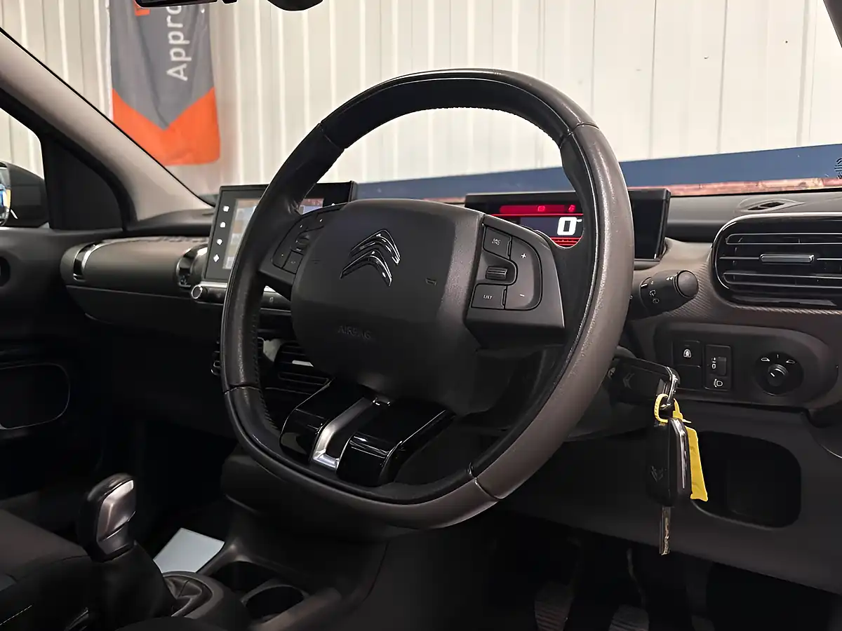 Used 2016 Citroen C4 Cactus Flair Edition Red - Interior and Exterior details 16